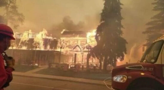 Groesster Waldbrand des Jahrhunderts erschuettert Jasper Nationalpark in Kanada Wiederaufbauarbeiten werden