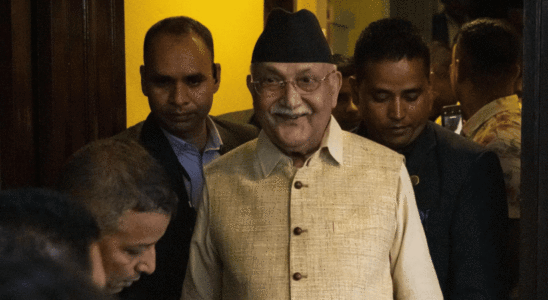 KP Sharma Oli legt zum vierten Mal den Amtseid als