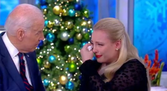 Meghan McCain Meghan McCain wird gebeten gegenueber X den Mund