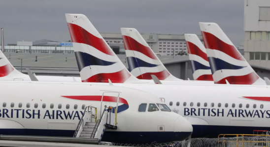 „Flug aus der Hoelle British Airways Flugzeug wird nach Blitzeinschlag mitten im