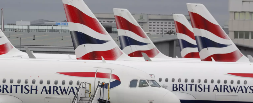 „Flug aus der Hoelle British Airways Flugzeug wird nach Blitzeinschlag mitten im