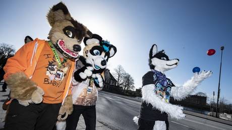 „Schwule Furry Hacker greifen konservative Denkfabrik an — World