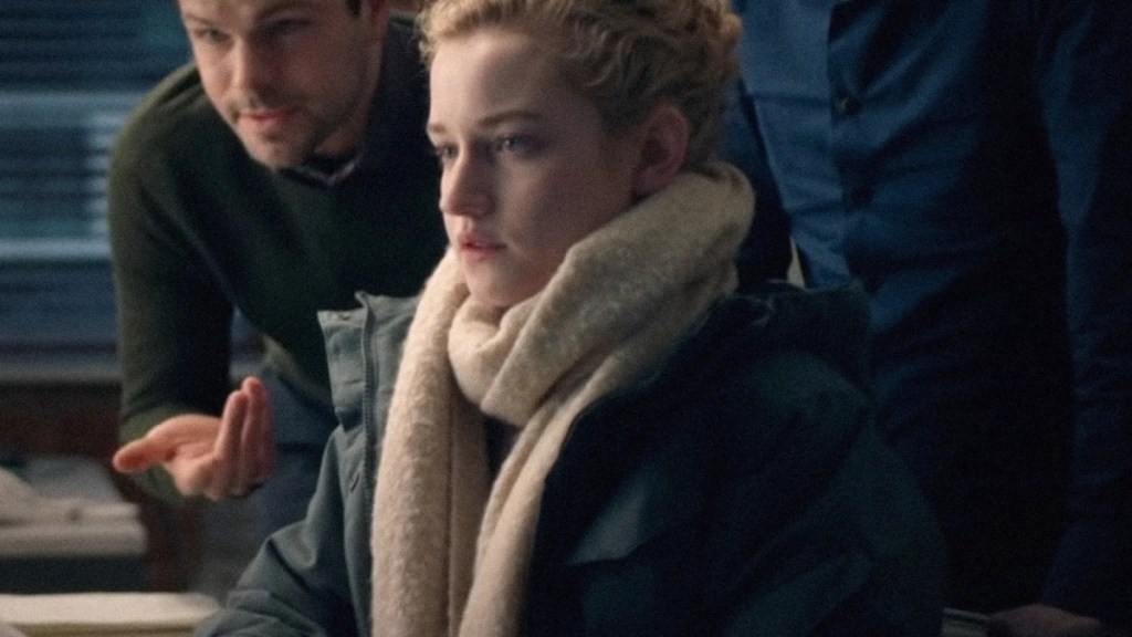 Julia Garner als Jane in The Assistant