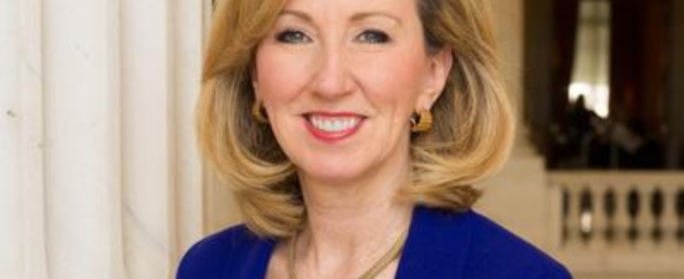 Barbara Comstock Die Republikanerin Barbara Comstock unterstuetzt Kamala Harris als