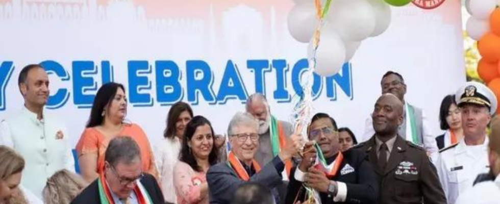 Bill Gates veranstaltet die ersten Feierlichkeiten zum India Day in