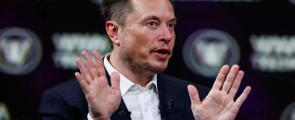 Elon Musk fuehrt „voellig unwissenschaftliche Umfrage zu X durch Trump