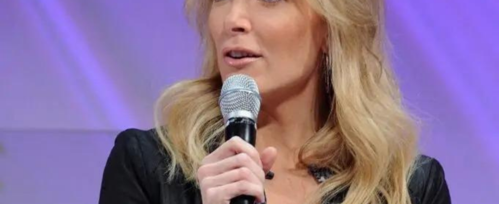 Megyn Kelly Megyn Kelly wird dafuer kritisiert dass sie sich