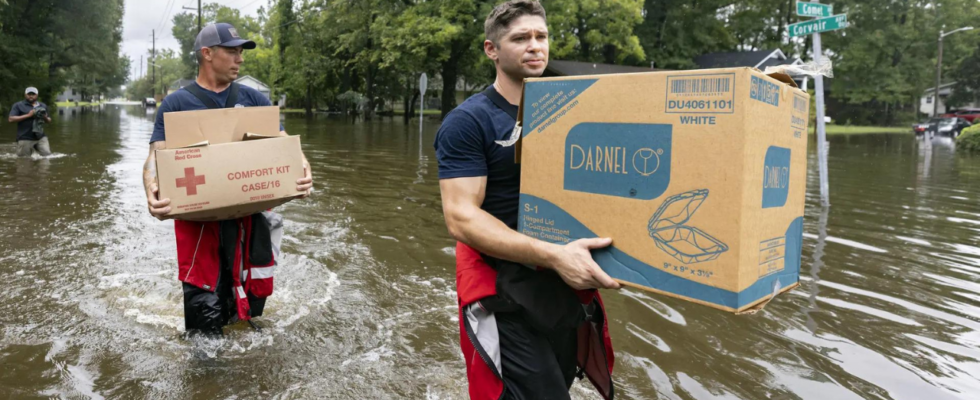 Tropischer Sturm Debby Tropischer Sturm Debby Nach dem Sturm sammeln