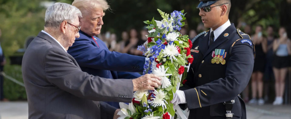 US Praesidentschaftswahlen Wird der Vorfall auf dem Arlington Friedhof zu Trumps politischem