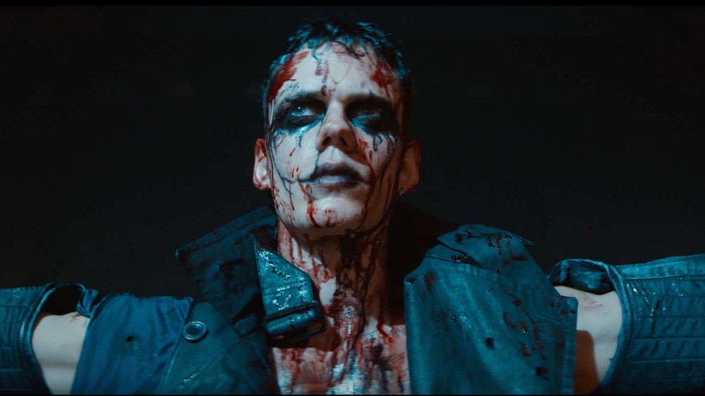 Bill Skarsgard als Eric Draven in The Crow