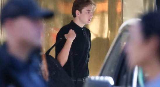 Barron Trump Barron Trump sollte seine erste oeffentliche Rede halten