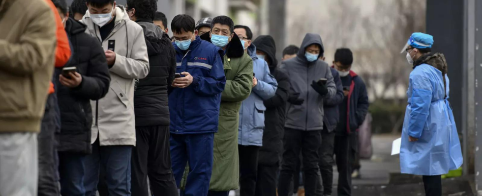 Chinese stirbt nachdem er 104 Tage gearbeitet und nur einen