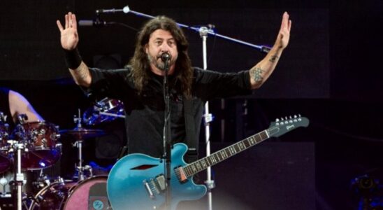 Dave Grohl gibt auf eine … sehr kreative Weise bekannt