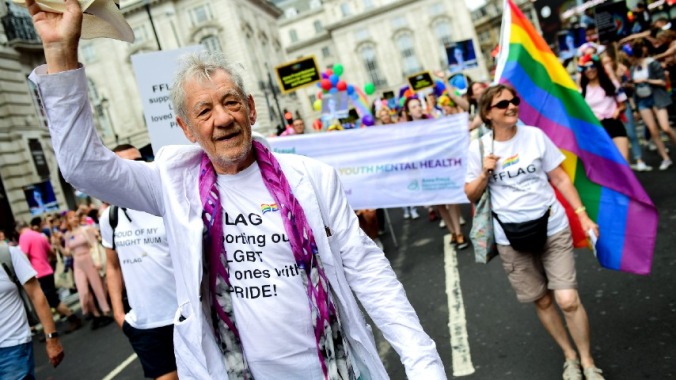 Geben Sie Sir Ian McKellen einen weiteren Titel fuer herausragende