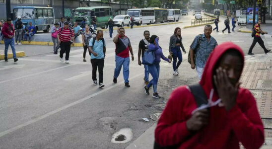 Inmitten von Stromausfall und Chaos ruft Maduro in Venezuela vorgezogene