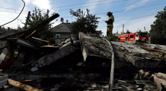 Russland rueckt in der Ostukraine vor und startet toedliche Luftangriffe