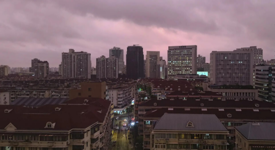 Shanghai in Alarmbereitschaft Taifun „Bebinca erreicht Land – der staerkste