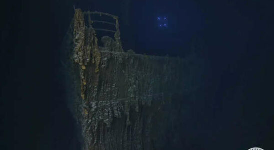 Titanic Wrack weist auf neuen Fotos schwere Schaeden auf Fehlendes Buggelaender