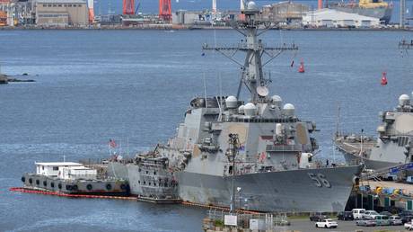 US Navy Kommandant verliert Posten nach peinlichem Foto — World