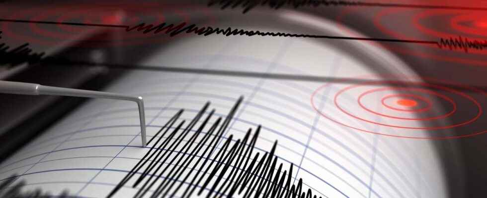 How do you find the epicenter of an earthquake