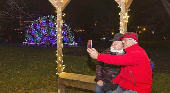 1638901236 Brantford Lights at Glenhyrst must see event