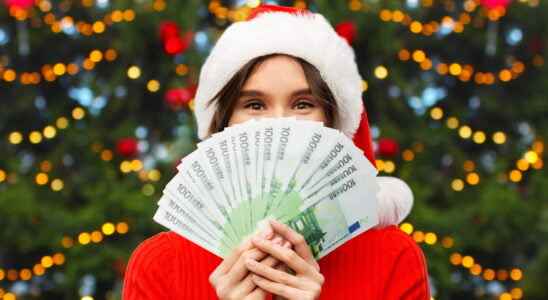 Christmas bonus the payment date is tomorrow