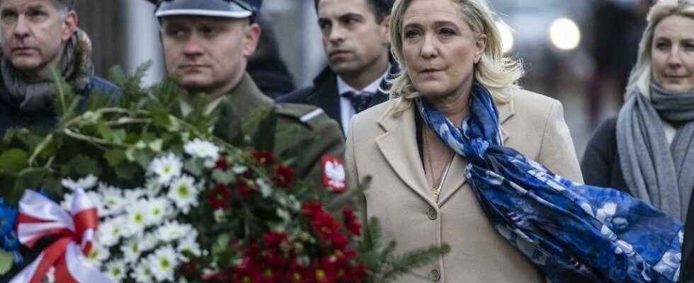 Marine Le Pen in Warsaw to exist between the LR