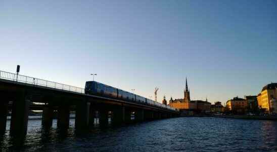 Stockholm is adorned with lights evoking the Nobel discoveries