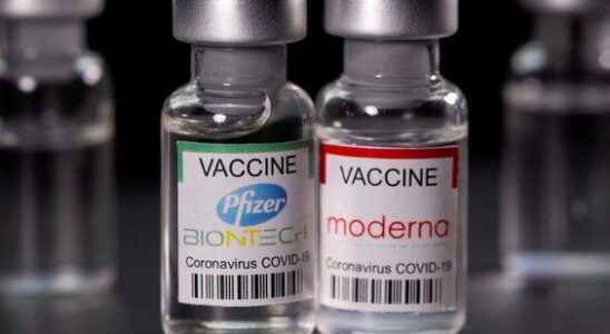 Vaccine call center volumes high amid booster shot bookings