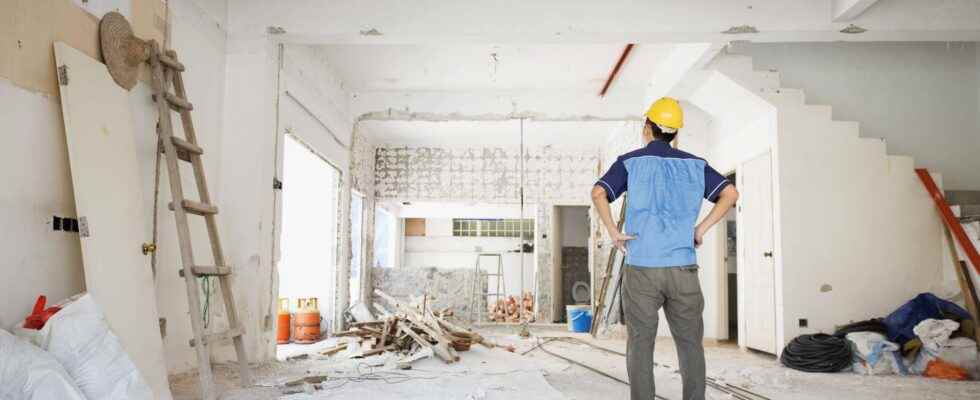 What is the cost of renovating a house