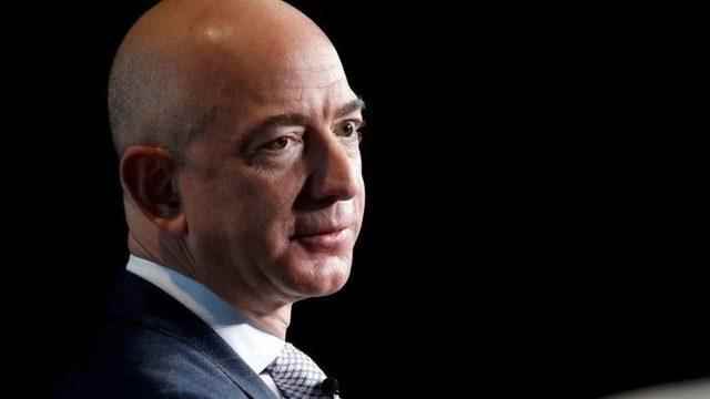 Amazon founder Jeff Bezos steps down as CEO