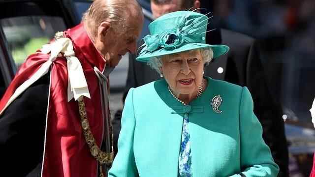 Anti monarchy campaign in England in the 70th year of Queen