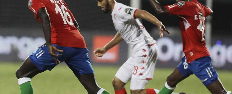 Gambia Tunisia the Tunisians beaten will face Nigeria in