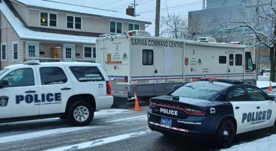 IDing second body found in Sarnia area amid homicide probe