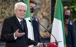 Quirinale the white smoke arrives it is Mattarella bis