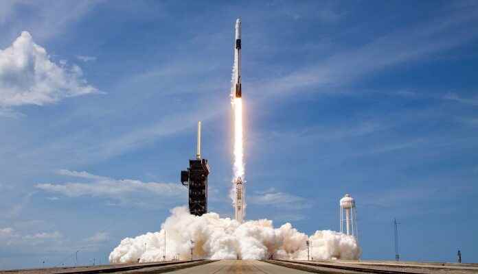 SpaceX rocket will hit the moon at 5000 mph