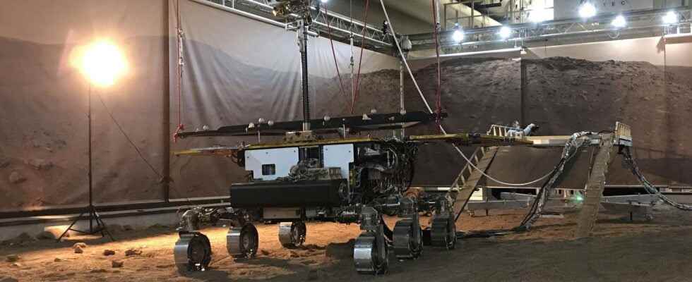 The ExoMars rover has successfully completed its first laps the