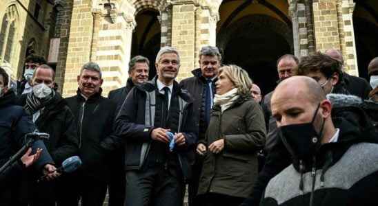 Valerie Pecresse displays the reunion with Laurent Wauquiez