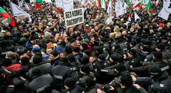 anti health pass demonstration in Sofia