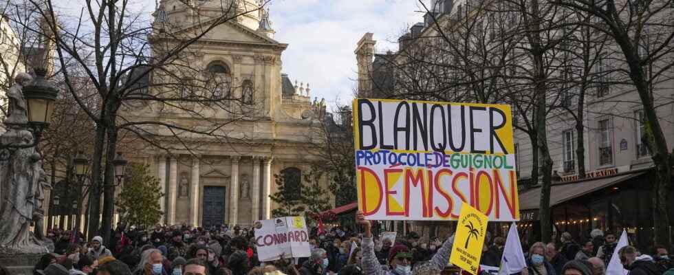 school transport Disturbances and demonstrations