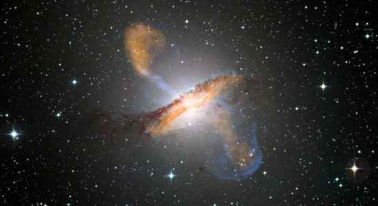 Alcyonea the largest radio galaxy ever observed