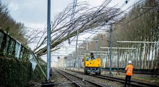 Almost all trains are running again after storm Eunice not