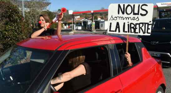 Faced with the freedom convoy the presidential candidates between support