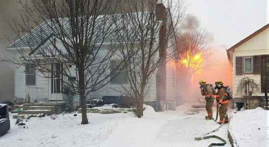 Fire in Simcoe causes 100G damage