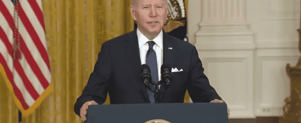 In the spotlight Biden sounds the alarm in Ukraine