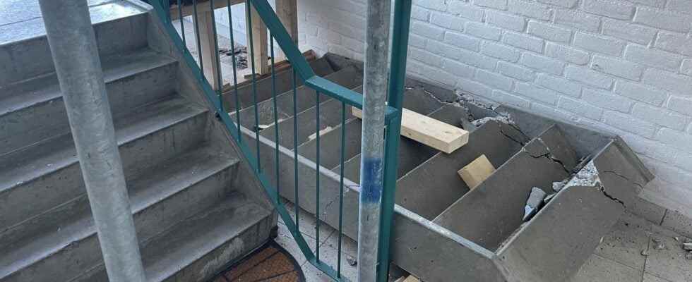 Investigation broken down stairs in Maarssen flat housing association fell