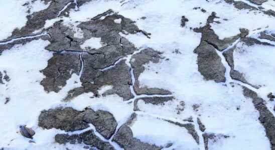 Listening to earthquakes to understand the melting of permafrost