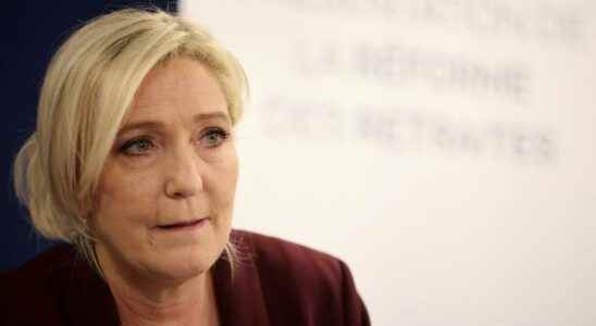 Marine Le Pen suspends her campaign to collect sponsorships