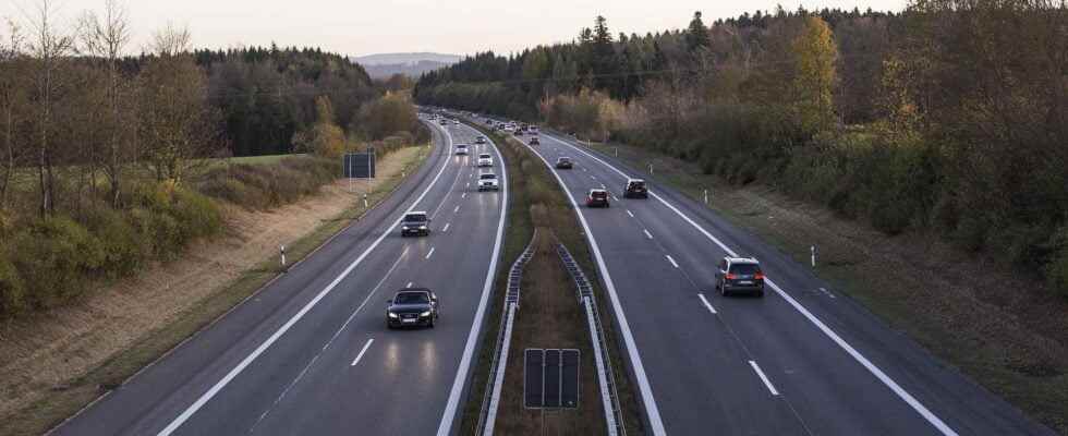 Mathematical game calculating the average speed of cars