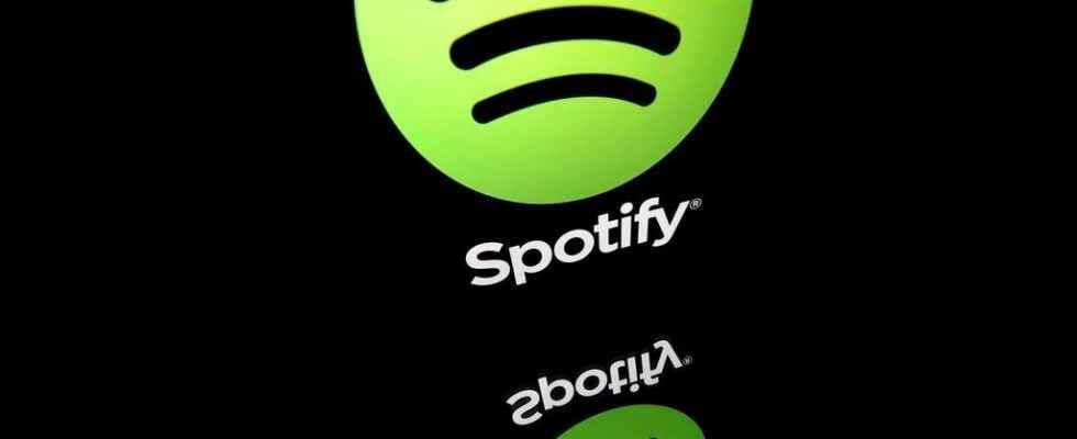 Spotify streaming platform under pressure from singer Neil Young reviews